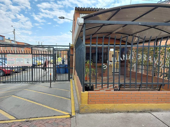 Conjunto Residencial Sabana Grande Uno